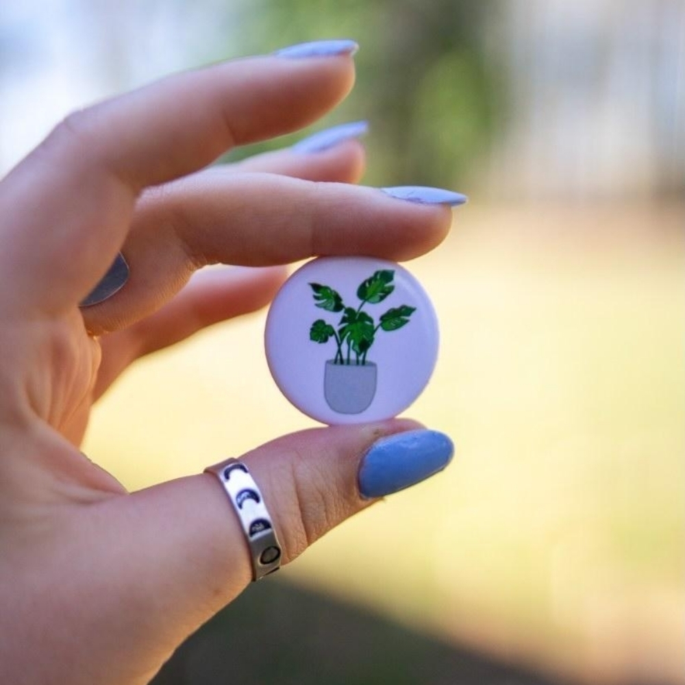 Monstera Pin